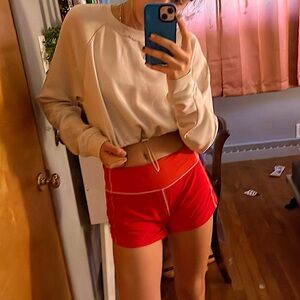 Gilly Hicks workout top